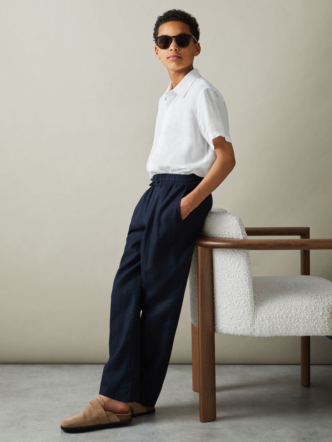 Linen Short-Sleeve Shirt in White (B86231) | US$55
