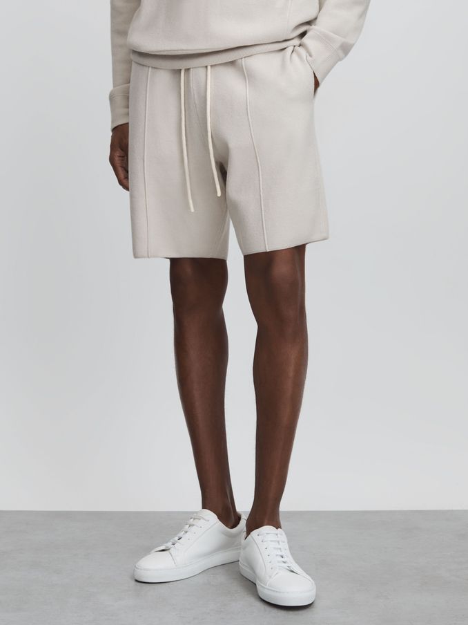 Paige Drawstring Sweat Shorts in Light Grey (B91779) | €148