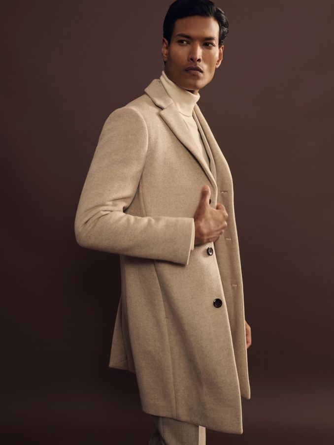 Wool Blend Single Breasted Epsom Overcoat in Oatmeal Herringbone (B98789) | €283