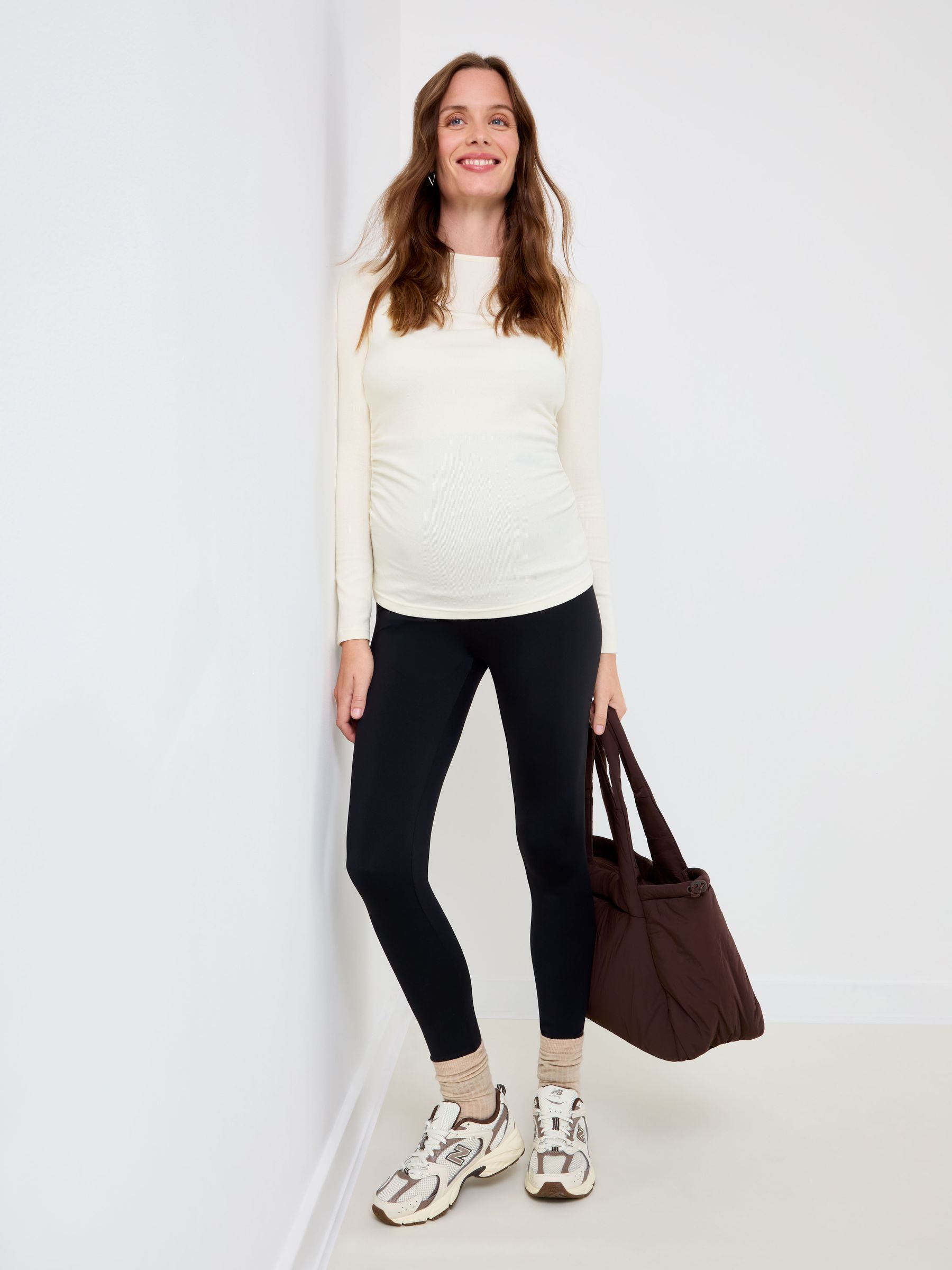 Black - Super Soft Seamless Maternity Leggings