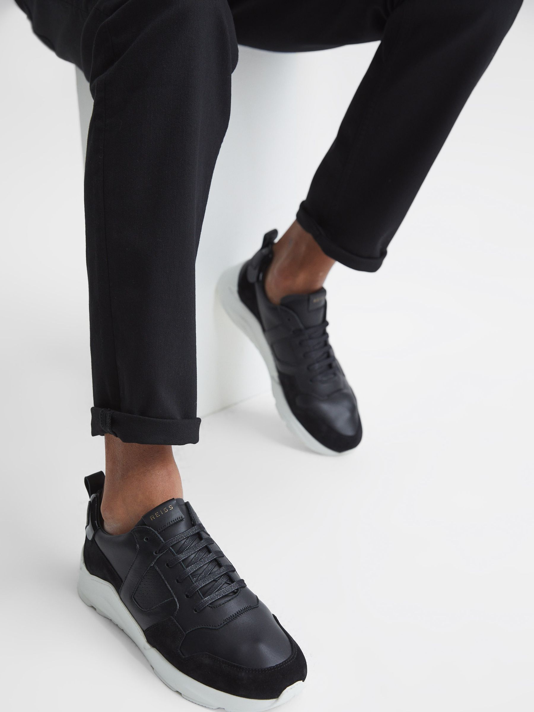 Leather Trainers in Black (D00245) | Kč2,555