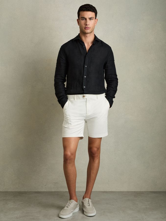 Short Length Casual Chino Shorts in White (D29786) | AED440