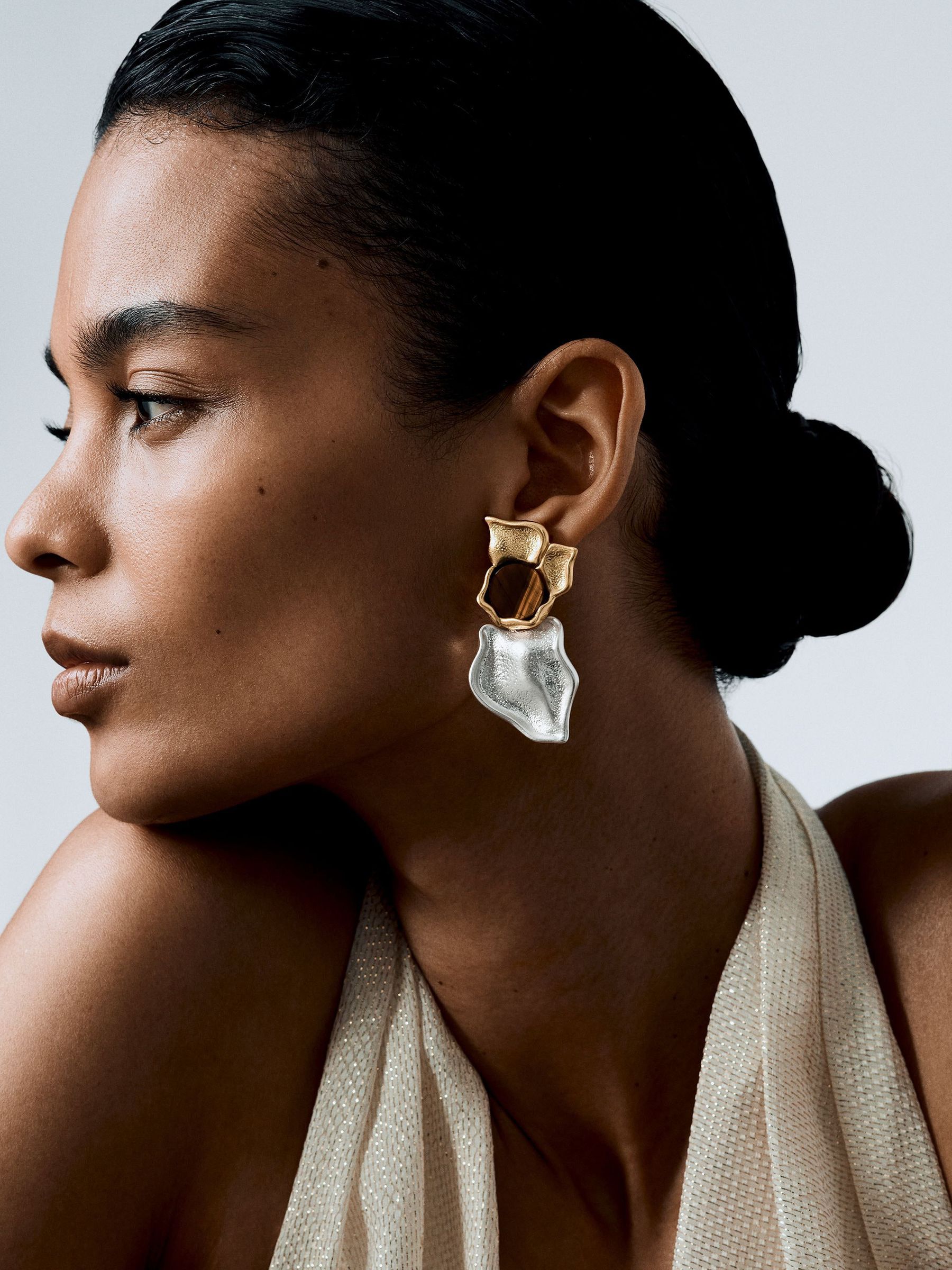 Tonalité d'or - Floral Stone-detail Drop Earrings