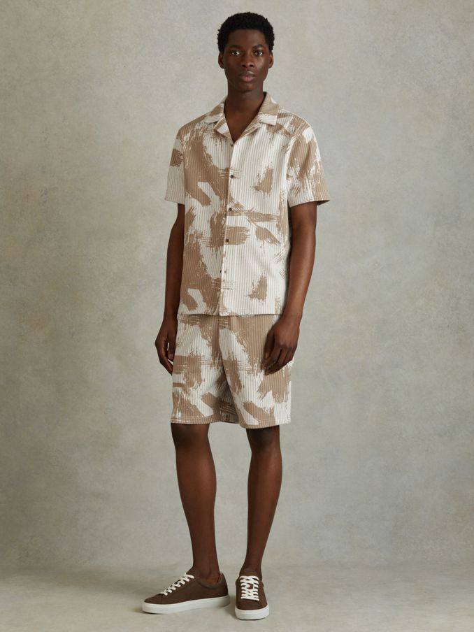 Brushstroke Print Cuban Collar Shirt in Sand/White (E02264) | US$63