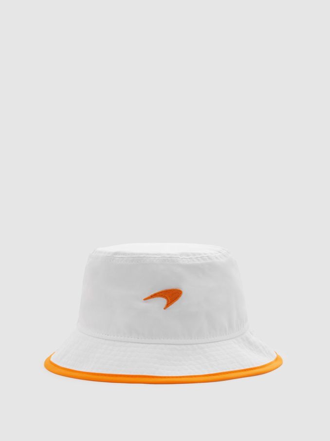 Embroidered Hat in White (E04240) | €35