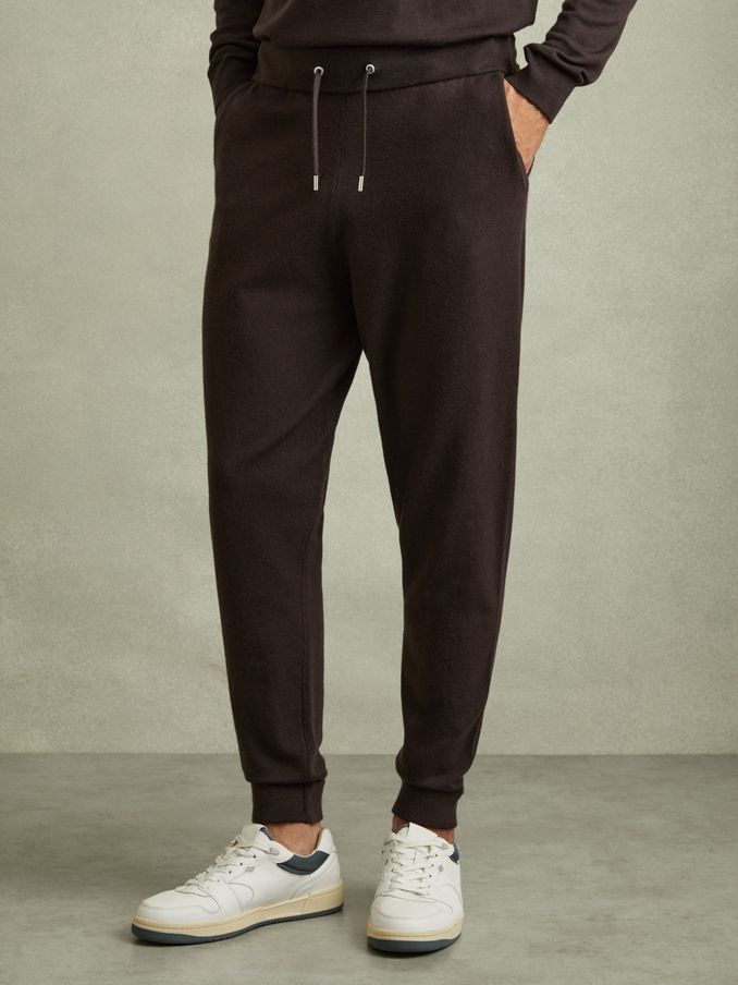 Merino Wool Blend Drawstring Joggers in Coco Brown (E04242) | €127