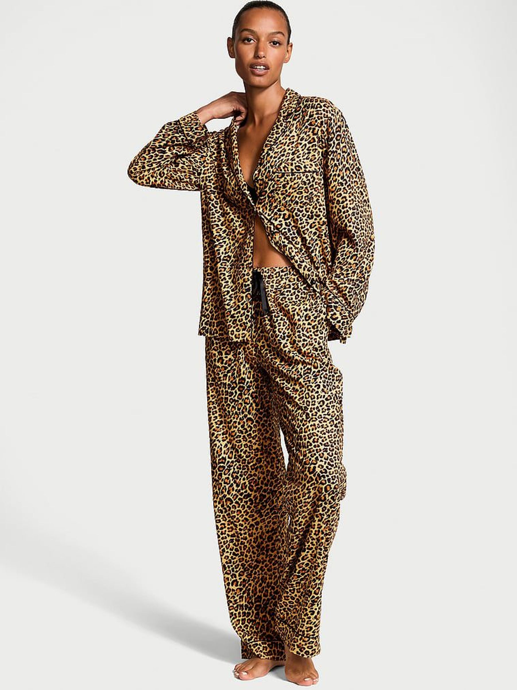 New Glam Leo Flannel Long Pyjama Set (E04692) | €33