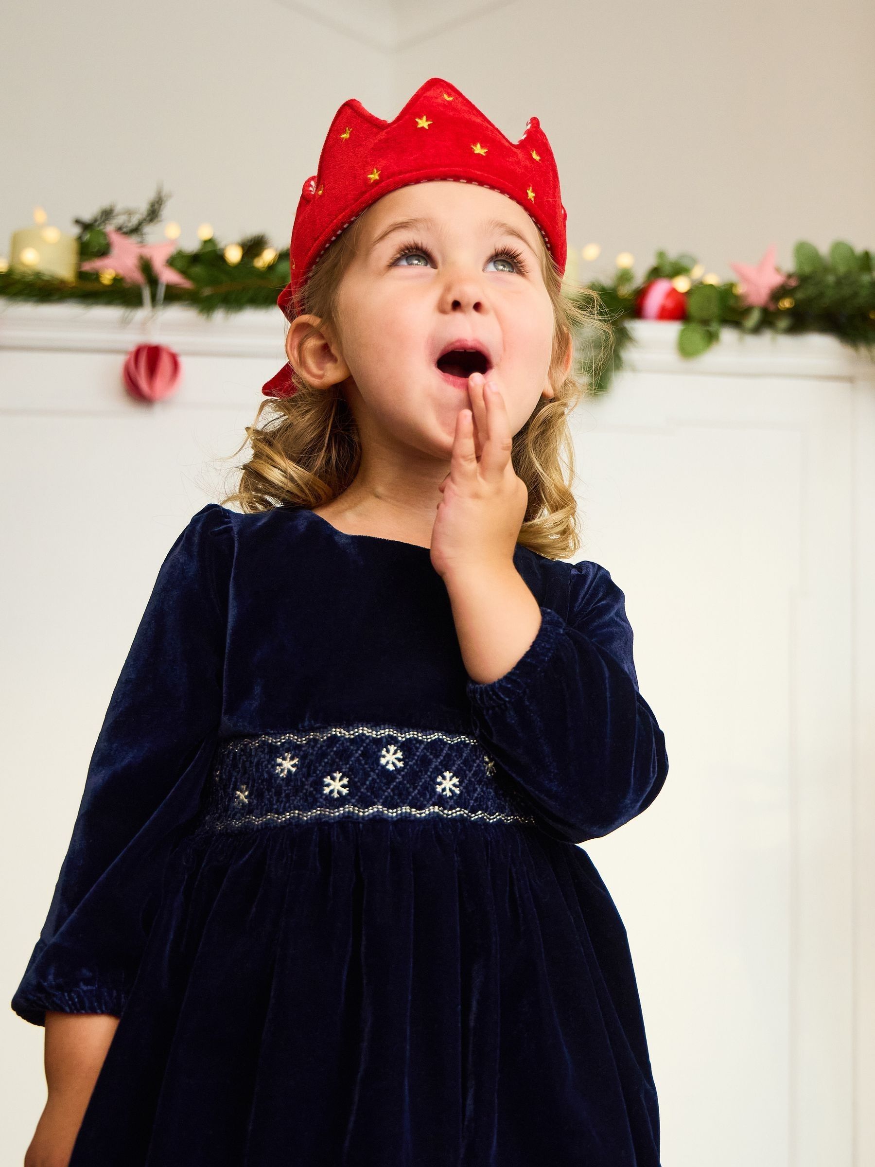 Red Velvet Party Christmas Crown (E09327) | $17