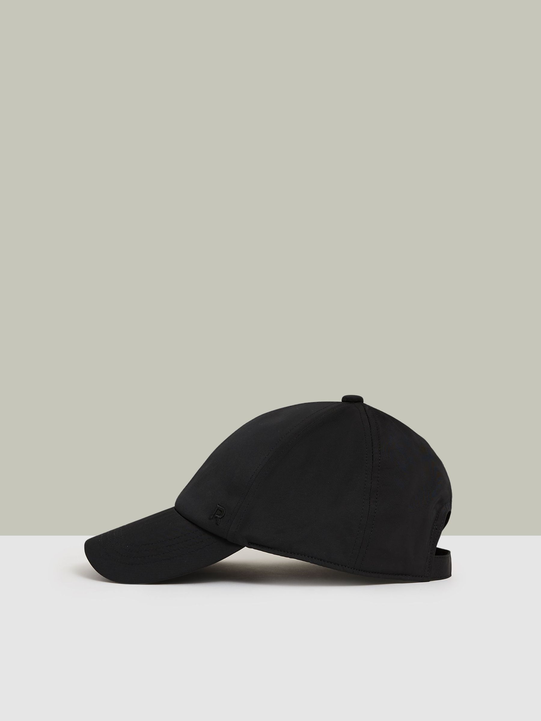 Adjustable Embroidered Logo Baseball Cap in Black (E11085) | €70