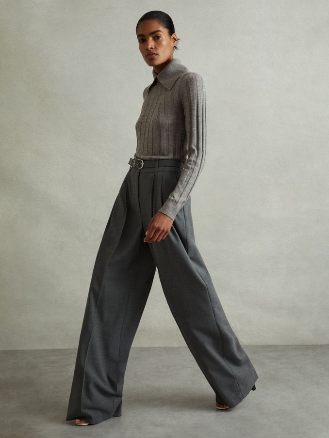 Ribbed Collared Top in Grey (E14755) | €112