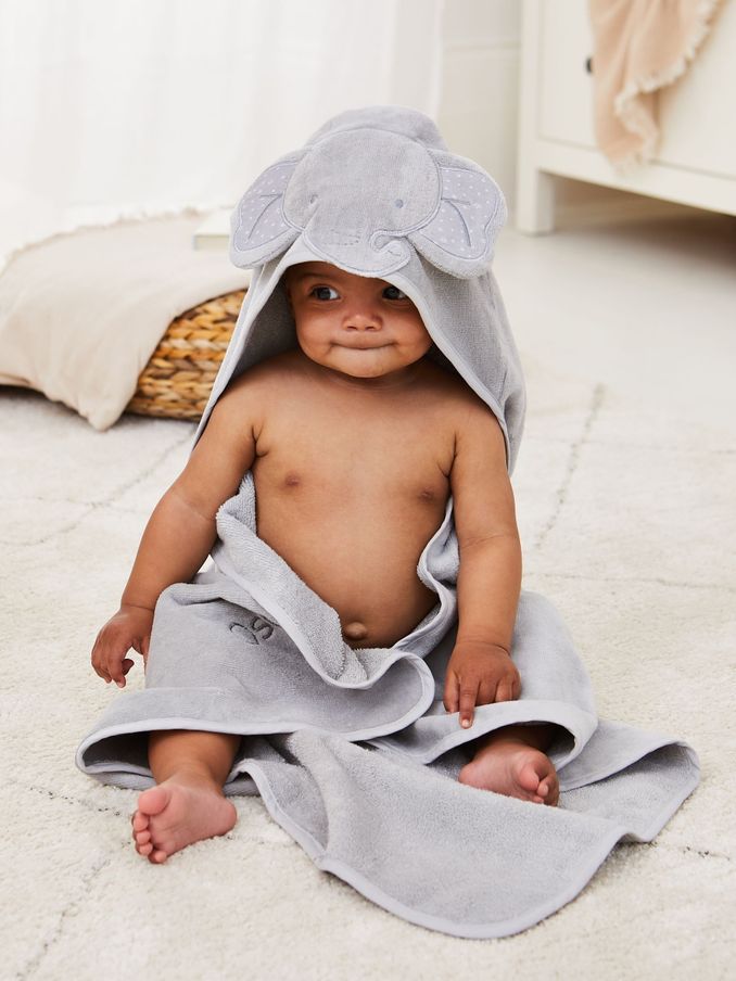 Grey Elephant Hooded Towel (E21750) | $33