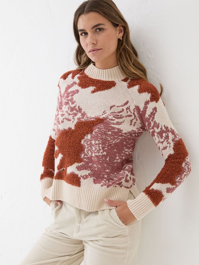 Natural Pattern Funnel Neck (E22682) | €46