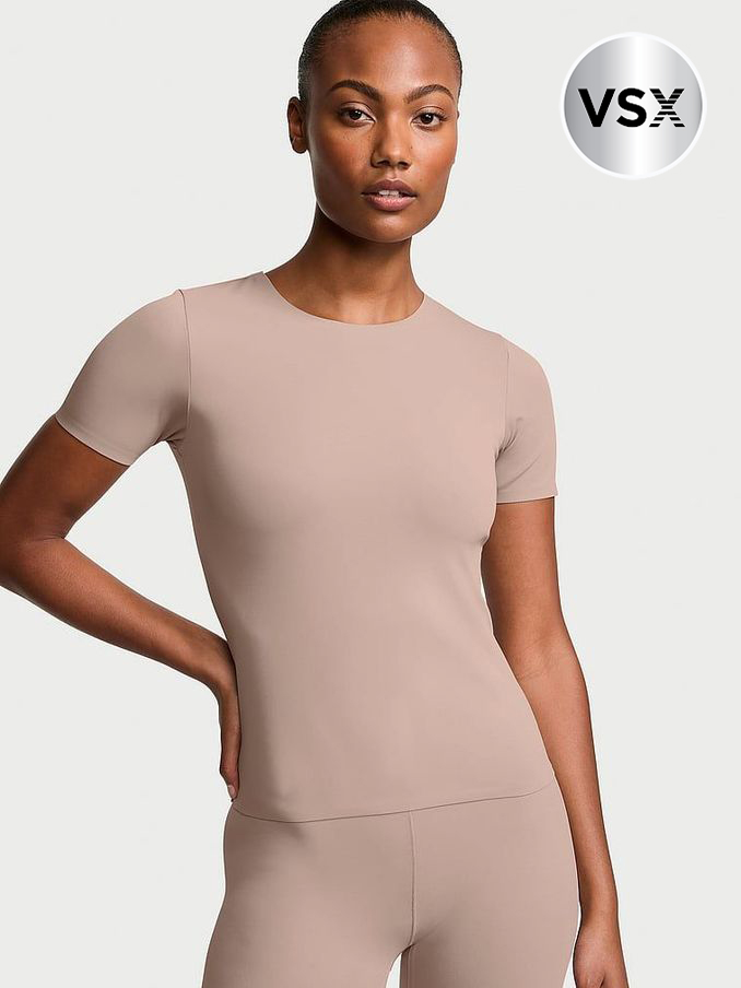 Candlelight Rose Nude Elevate™ Stretch T-Shirt (E43425) | €45