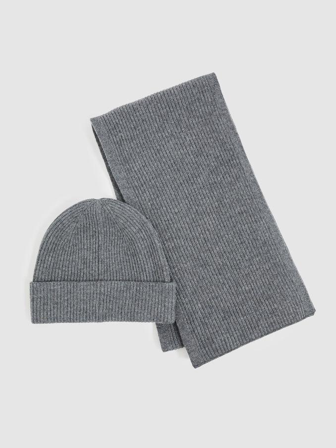 Merino Wool Ribbed Scarf And Beanie Set in Mid Grey Melange (E45199) | €76