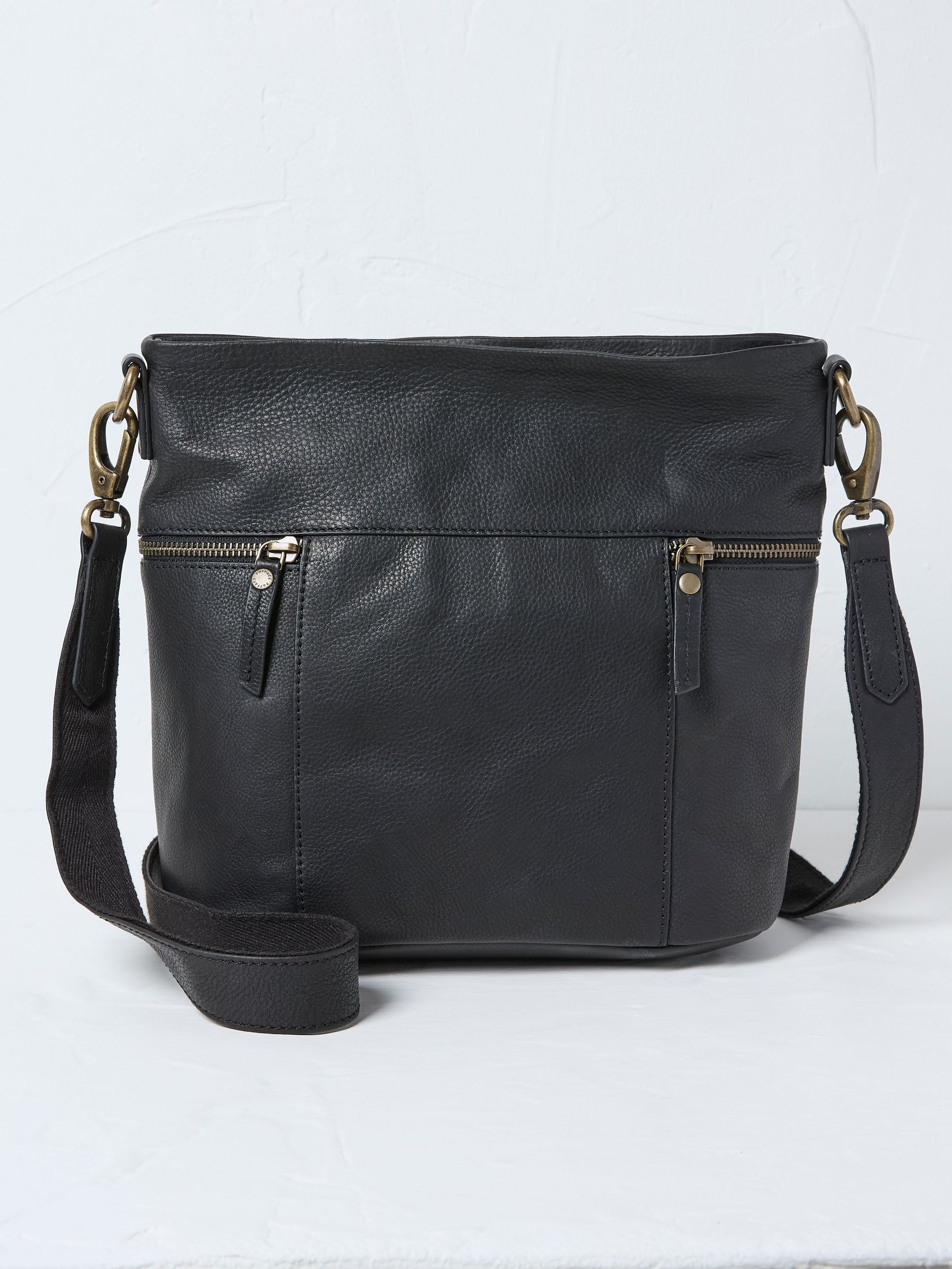 Valencia Black Bag (E50264) | €104