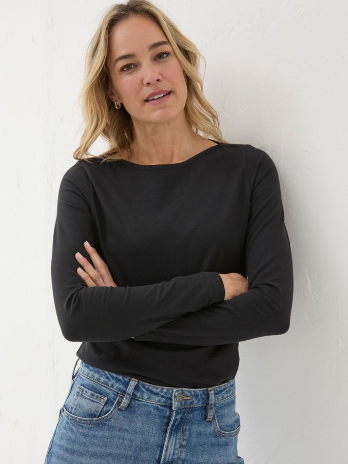 Bree Black T-Shirt (E50486) | €23