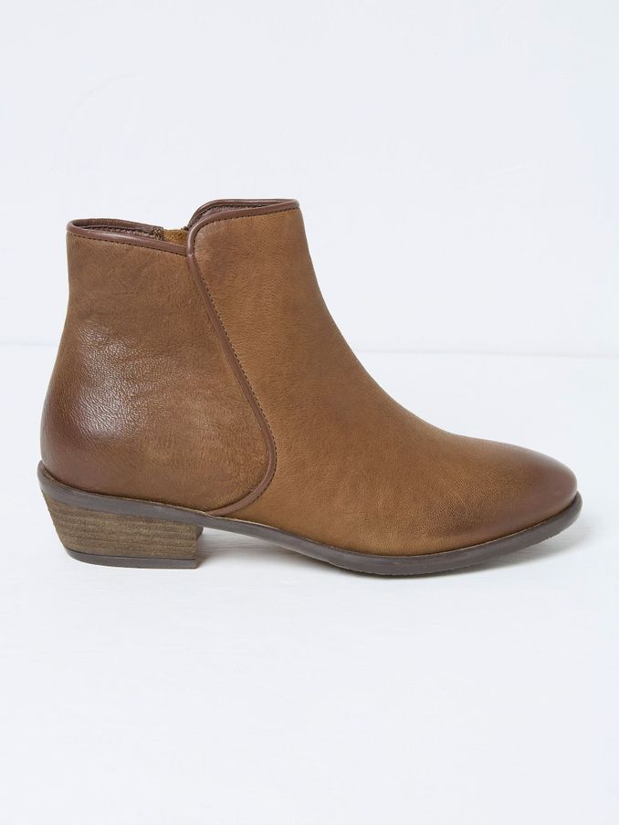 Felicity Brown Ankle Boots (E50511) | €59