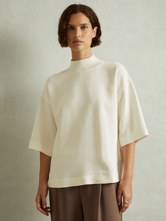Oversized Rib-Neck T-Shirt in Ivory (E52534) | €54