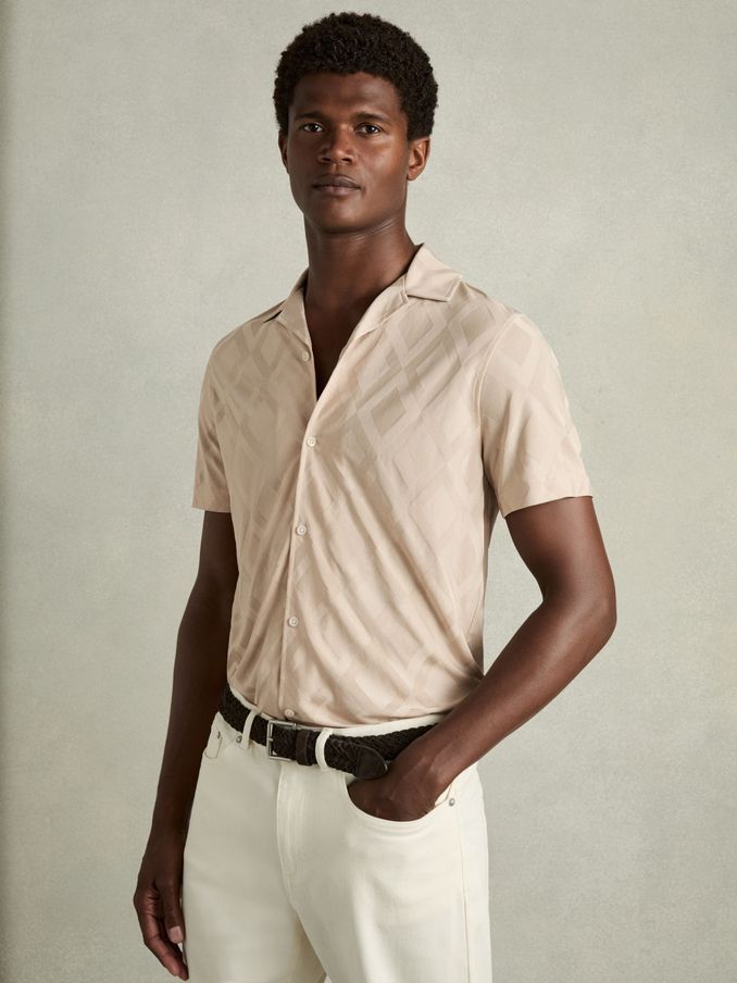 Geometric-Jacquard Cuban-Collar Shirt in Dusty Pink (E52829) | €21