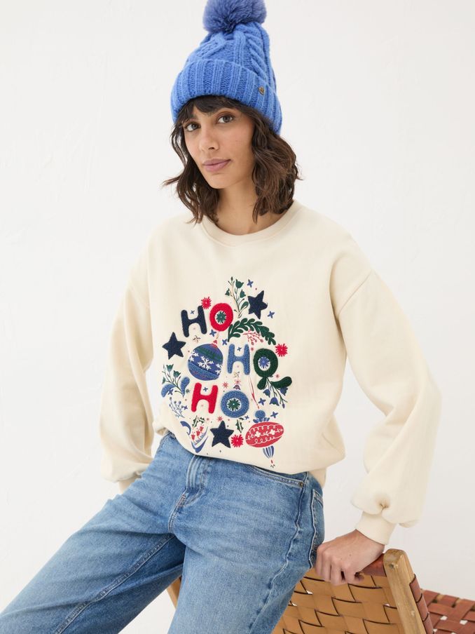 Ivory Christmas Graphic Crew Sweat Top (E67919) | €29
