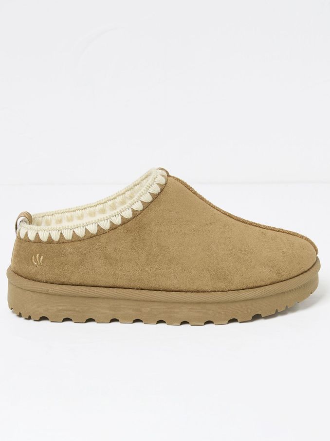 Lyra Brown Snug Mule Slippers (E70442) | €56