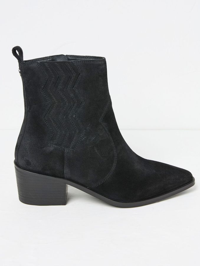 Drea Black Western Boots (E70558) | €55