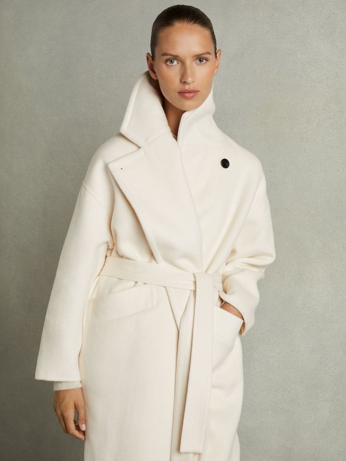 Petite Wool-Blend Blindseam Coat in Cream (E71001) | €325