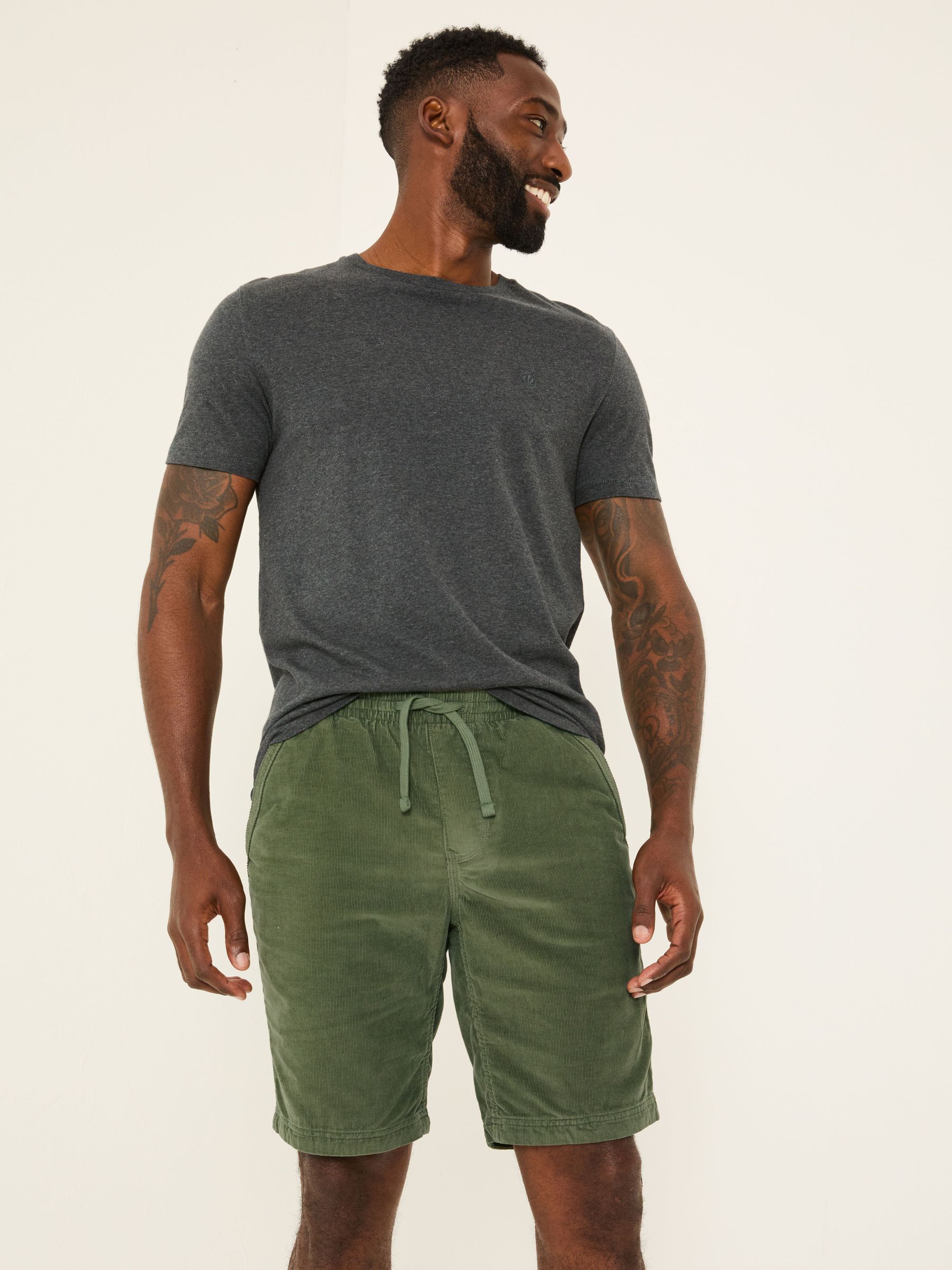 Seaton Khaki Green Pull On Cord Shorts (E80242) | $64