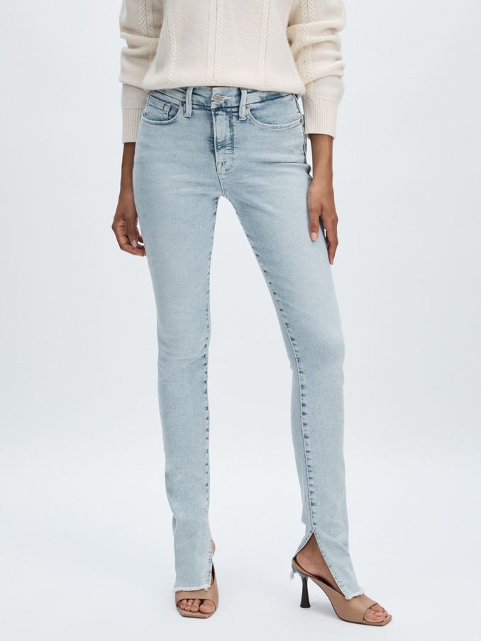 Good American Split-Hem Skinny Jeans in Light Blue (E82386) | HK$1,140
