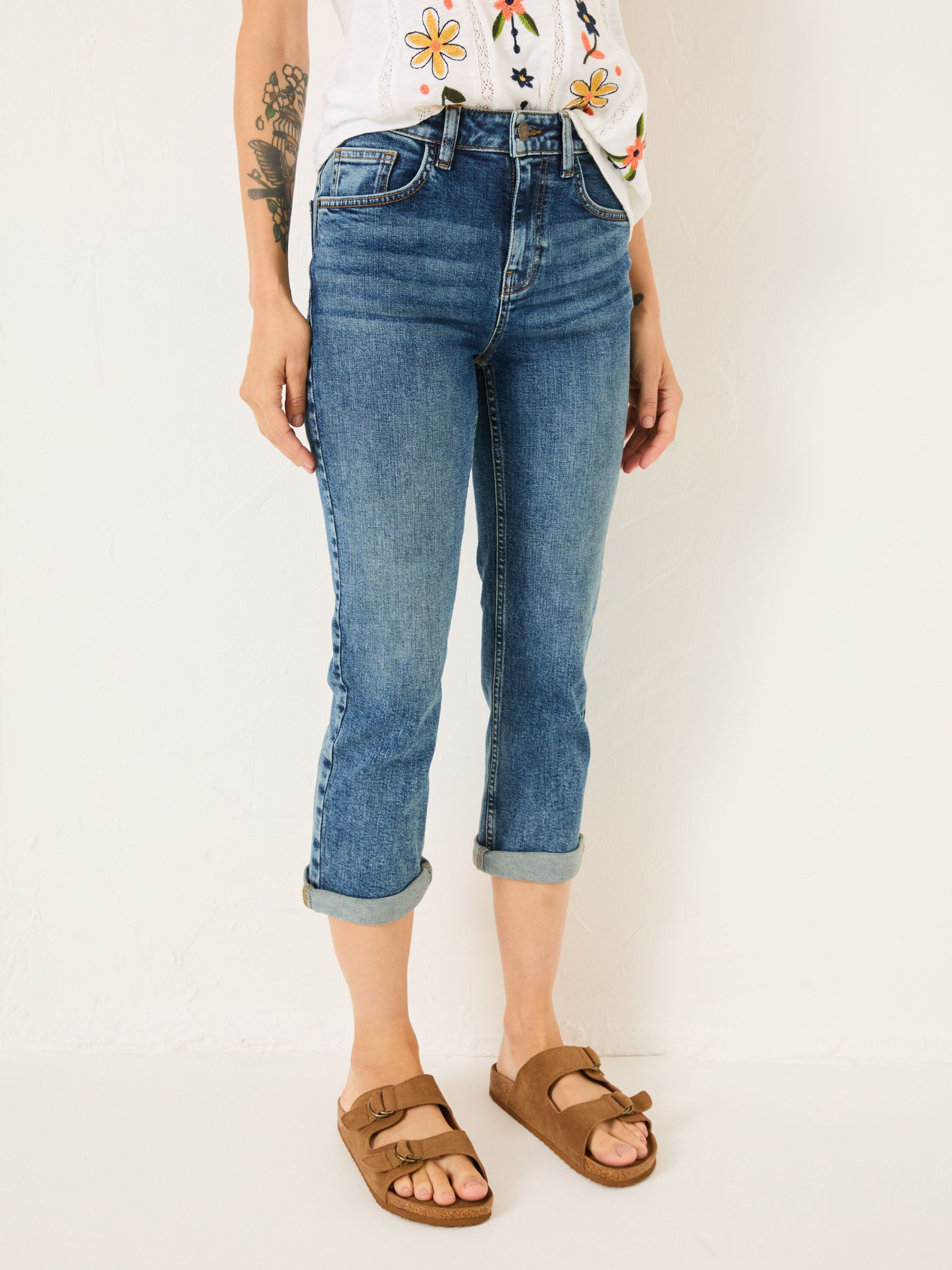 Sway Denim Vintage Cropped Jeans (E82834) | $70