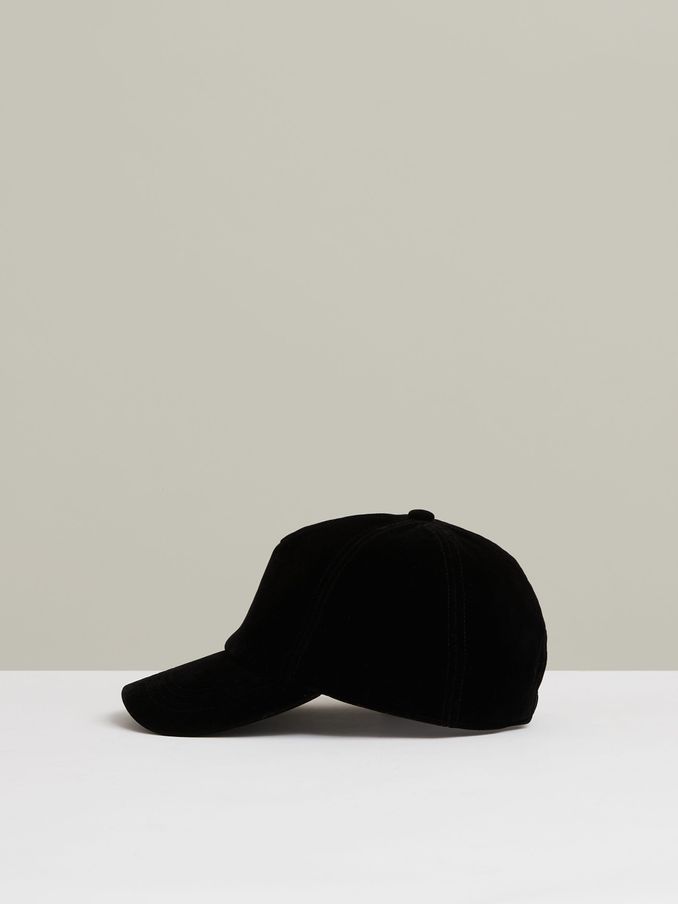 Velvet Baseball Cap in Black (E84668) | €55