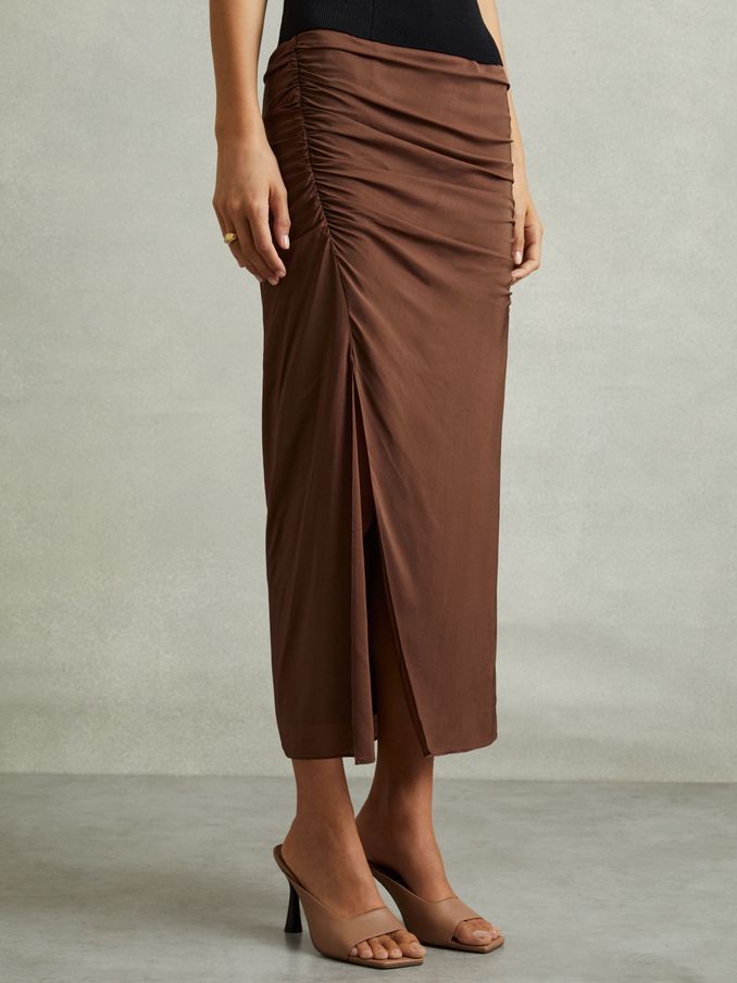 Ruched Front Split Midi Skirt in Chocolate (E84678) | €66