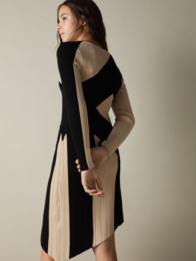 9-13 yrs Knitted Colourblock Asymmetric Dress in Black/Ecru (E85657) | €37