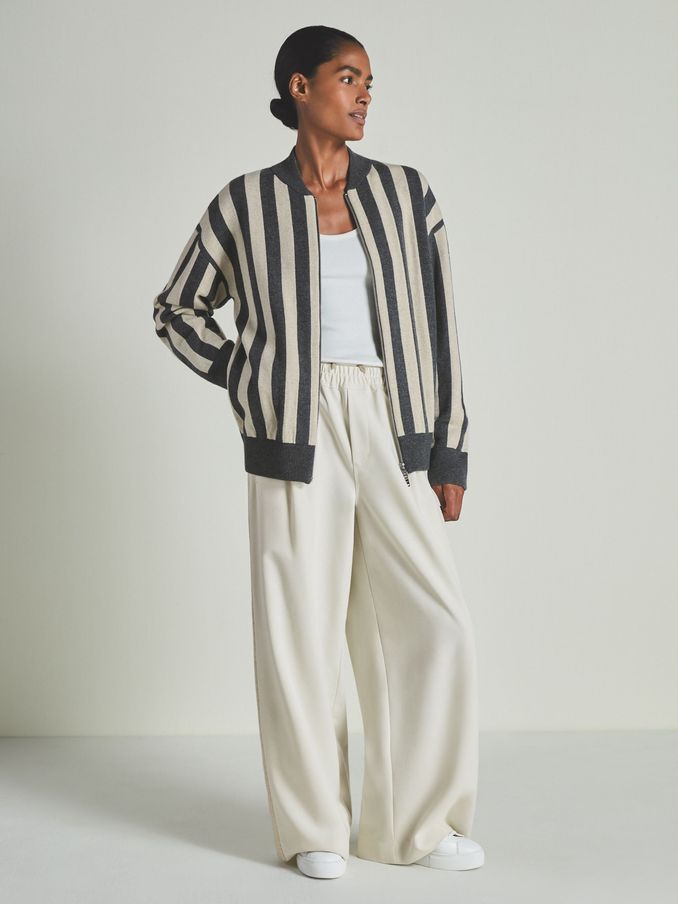 Reiss | Les 100 Ciels Wool and Cashmere Cardigan in Charcoal/Cream (E86669) | 281 QAR