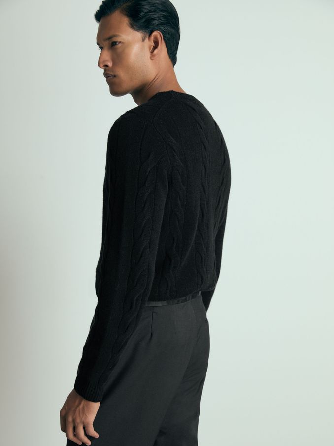 Atelier Cabled-Cashmere Jumper in Black (E88906) | €261