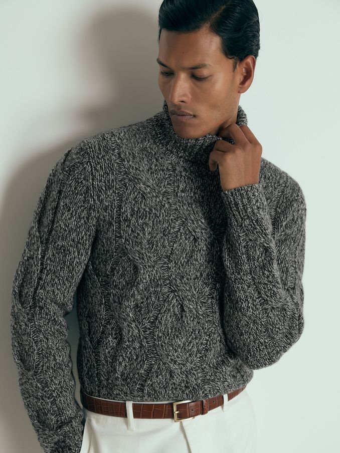 Atelier Cabled-Cashmere Roll-Neck Jumper in Black/White (E88913) | HK$3,086