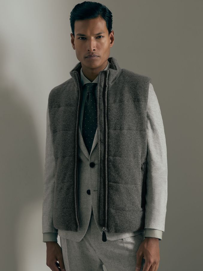 Atelier Quilted-Cashmere Gilet in Mid Grey Melange (E88915) | €335