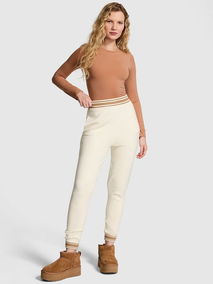 White Shell Cuffed Knitted Joggers (E89918) | €52