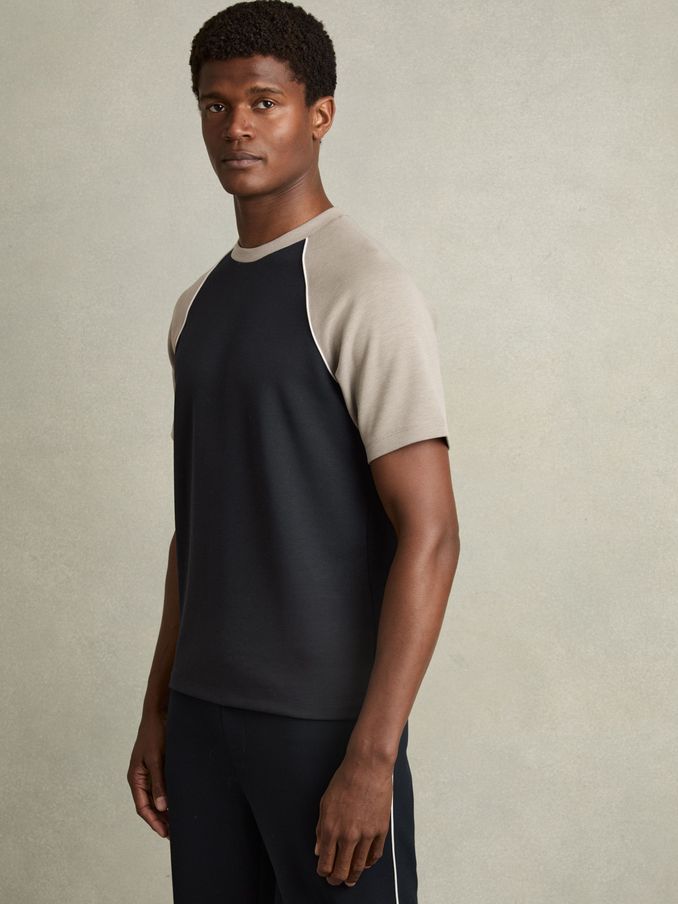 Interlock-Jersey Colour-Block T-Shirt in Navy/Taupe (E89962) | US$62