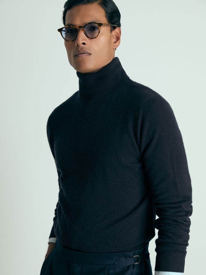 Atelier Cashmere Roll-Neck Jumper in Navy (E93684) | €198