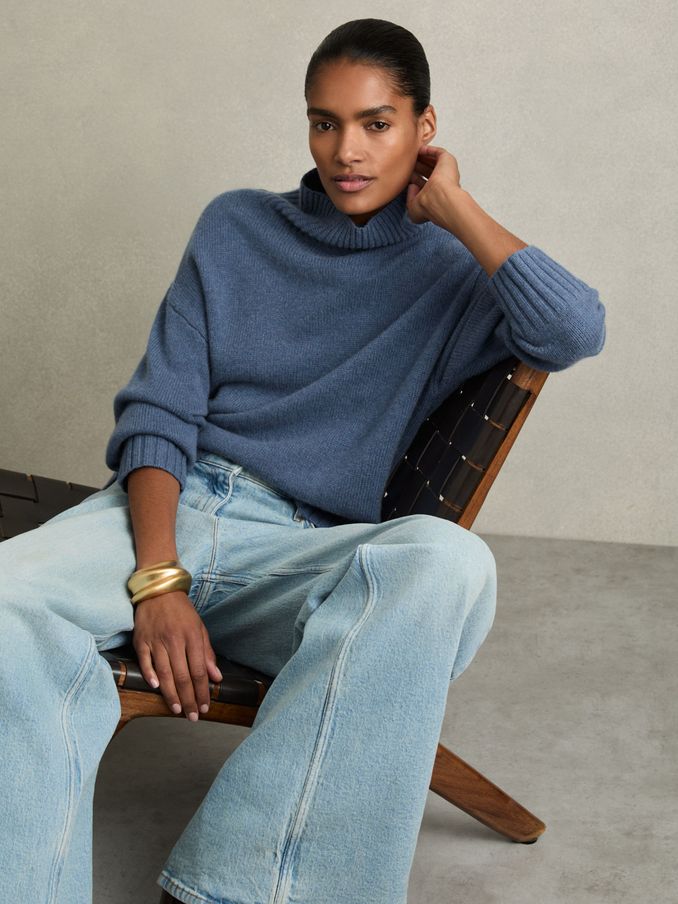 100% Cashmere Roll Neck Jumper in Blue (E93692) | €227