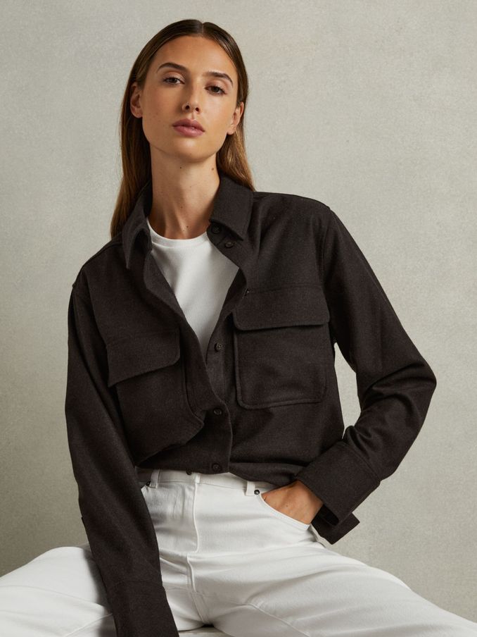 Patch Pocket Twill Overshirt in Chocolate (E99551) | €54