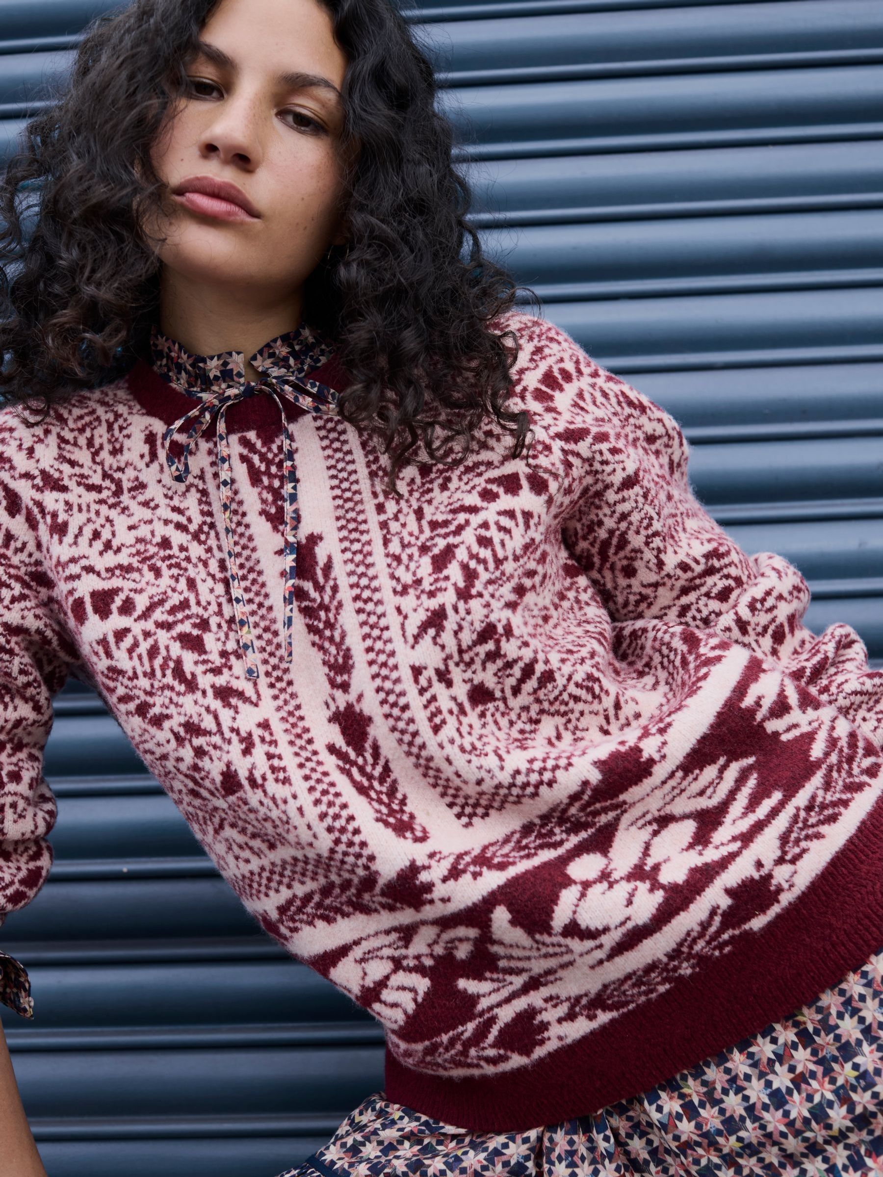 Burgundy Red Floral Bouquet Knitted Crew Neck Jumper (F00592) | €77.50