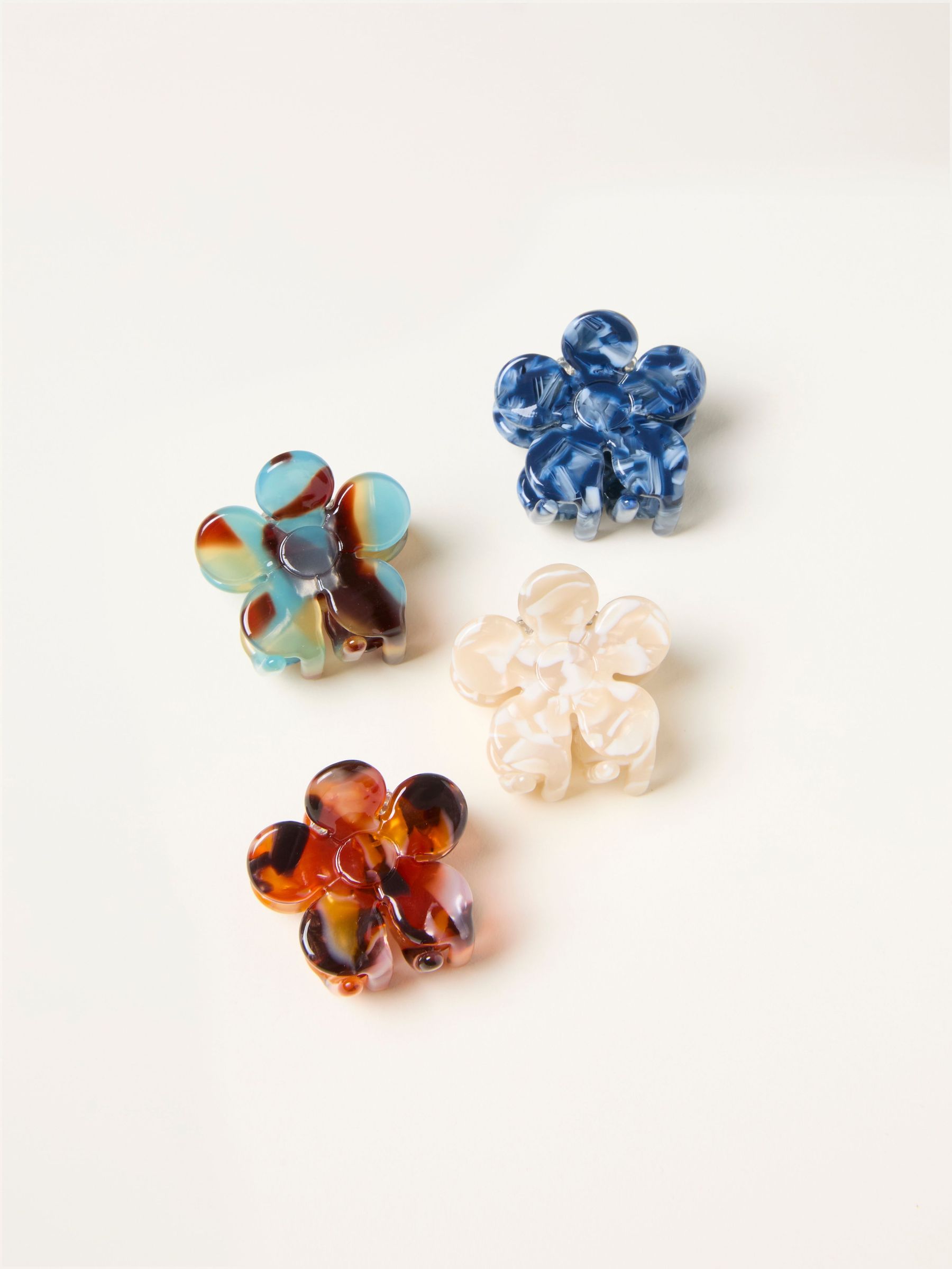 Multi 4 Pack Mini Flower Clips (F02954) | €19