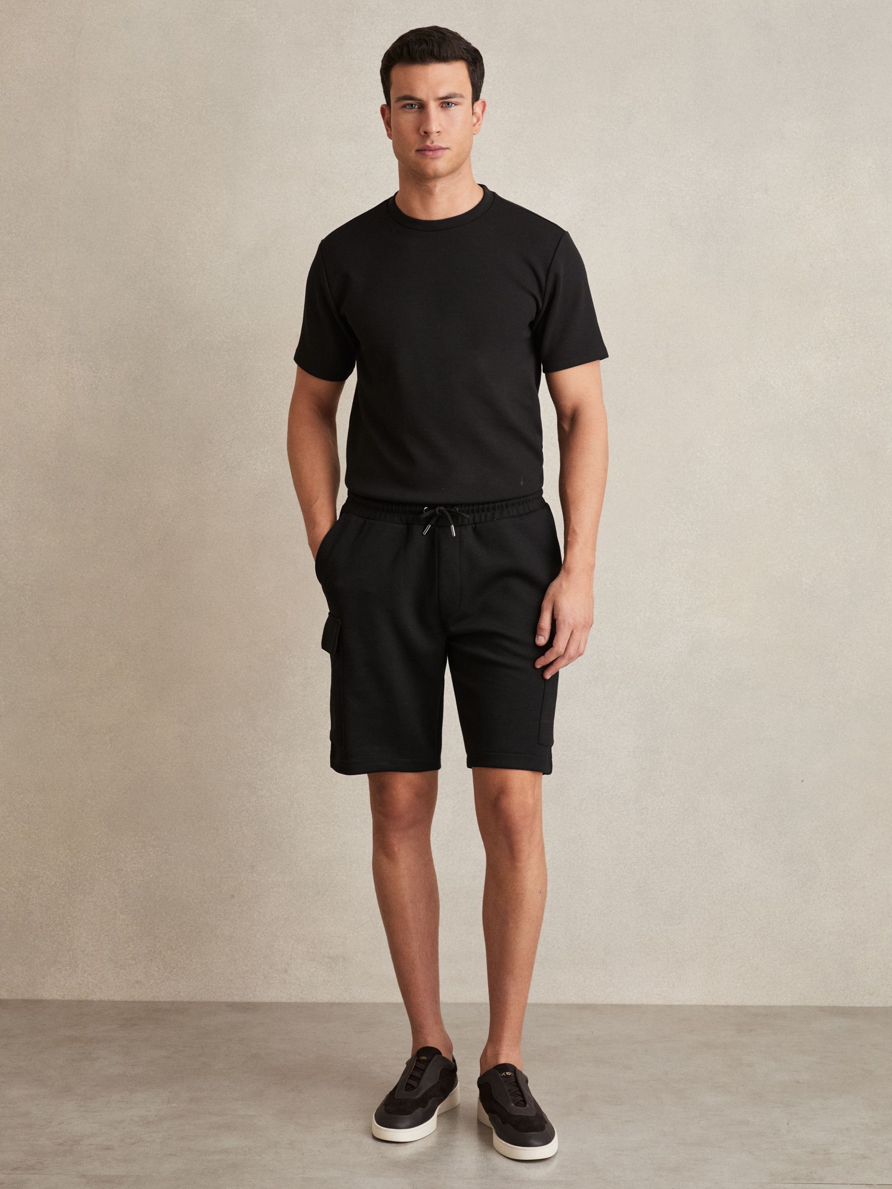 Interlock Cargo Shorts in Black (F06889) | €125