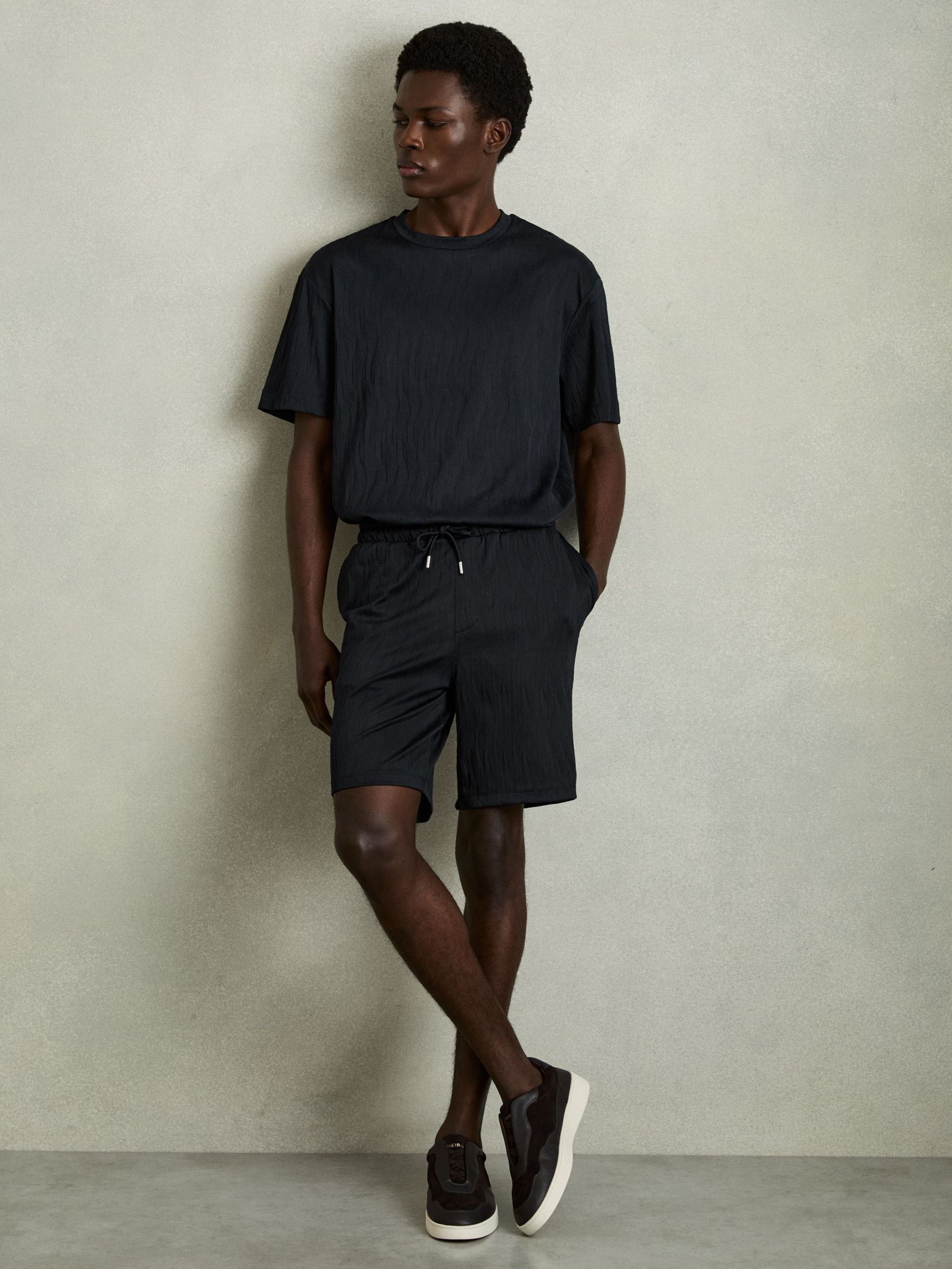 Wave Jacquard Drawstring Shorts in Navy (F06915) | €125