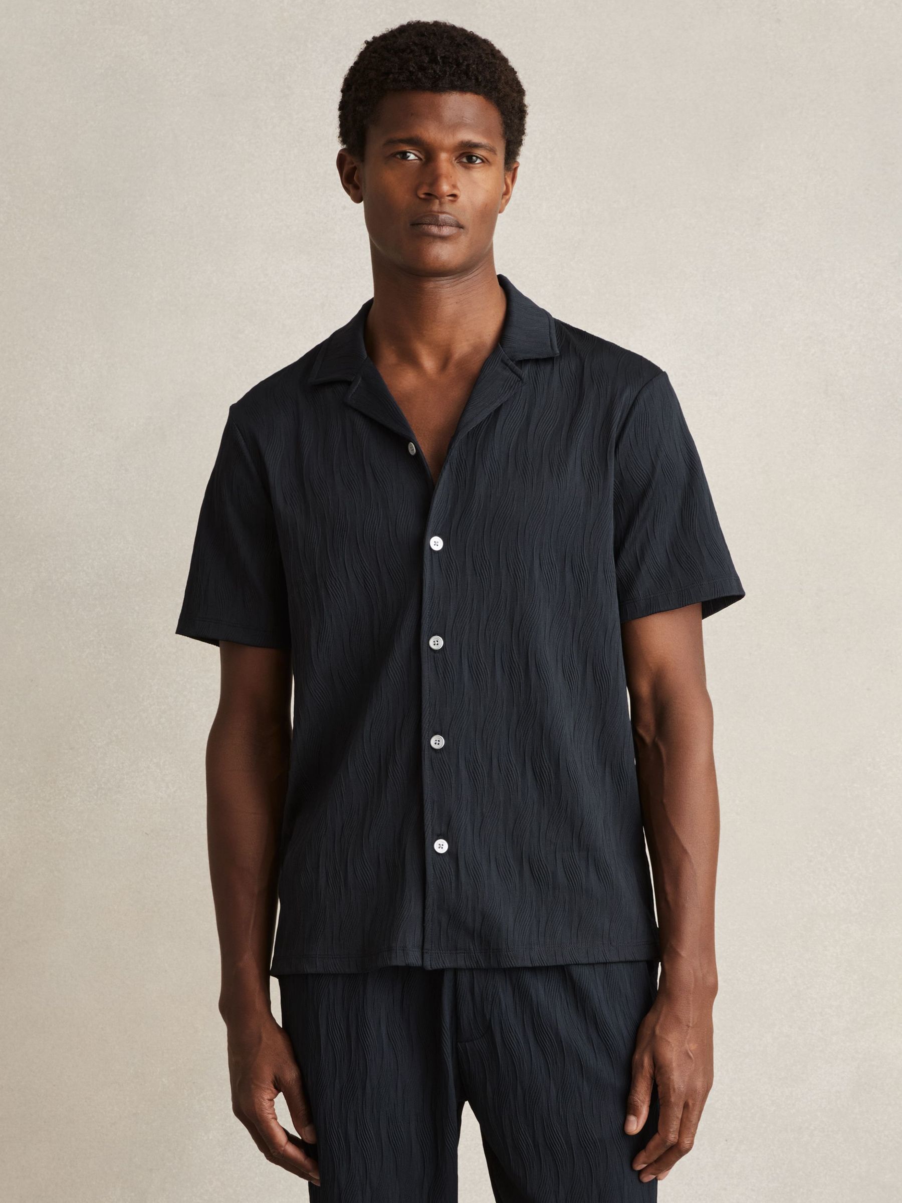 Wave-Jacquard Cuban-Collar Shirt in Navy (F06918) | €125
