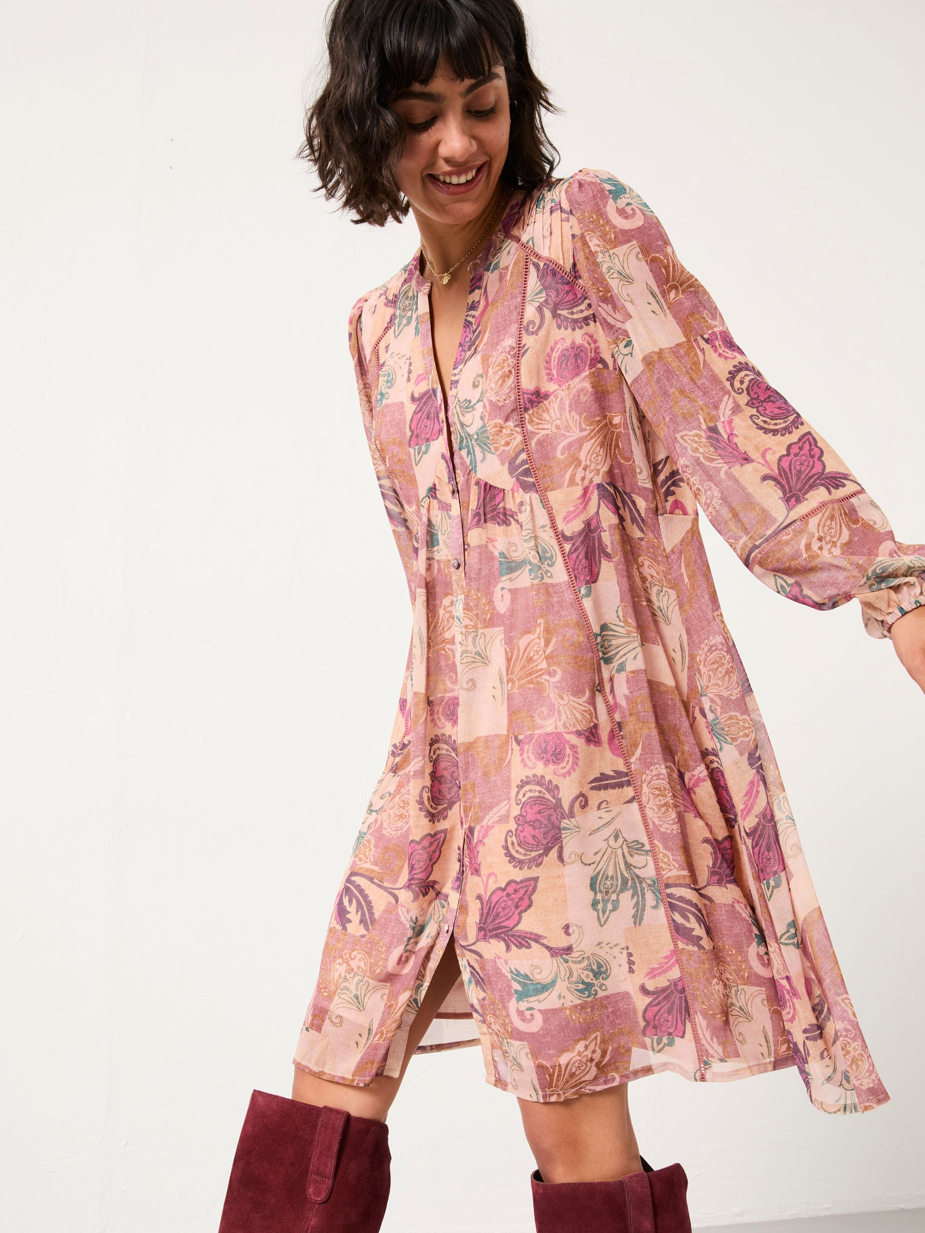 Steph Rose Pink Patched Chintz Regular Petite Dress (F07509) | €85.50