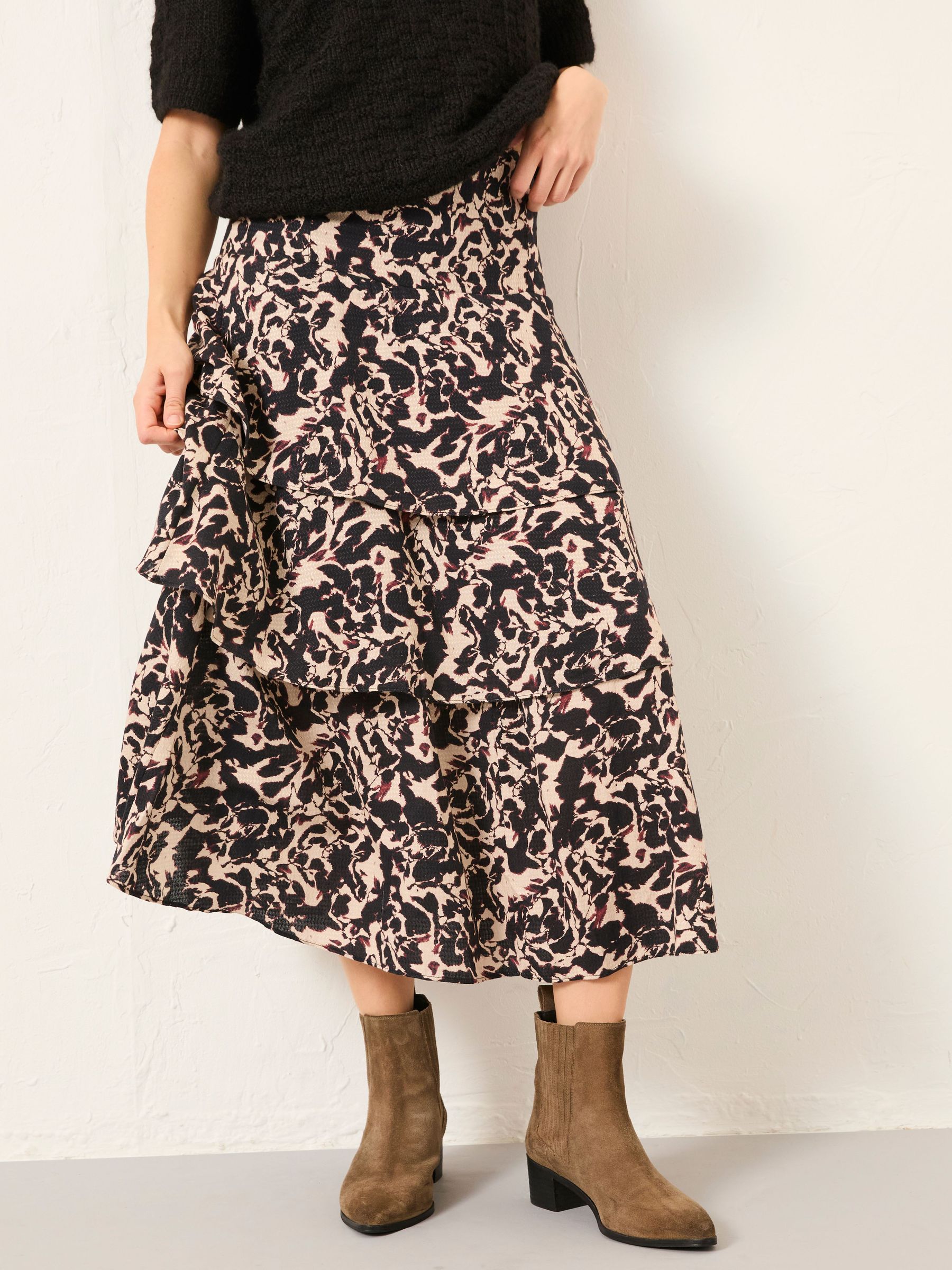 Tonia Black Animal Swirl Midi Skirt (F07531) | €77.50