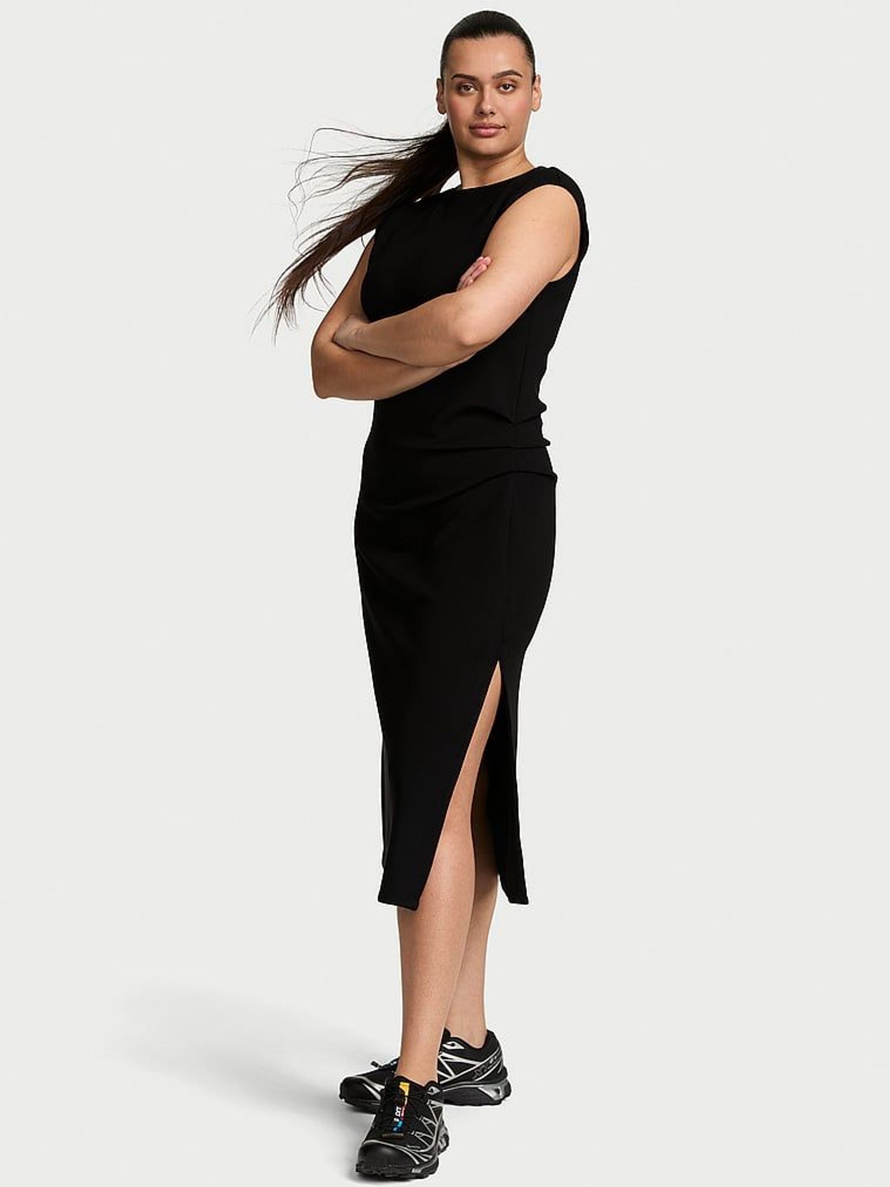 Pure Black Featherweight Knit Maxi Dress (F09083) | €98